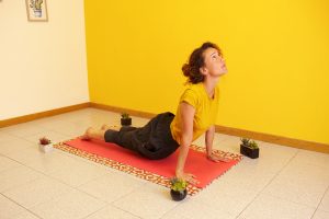 Veronica fa yoga